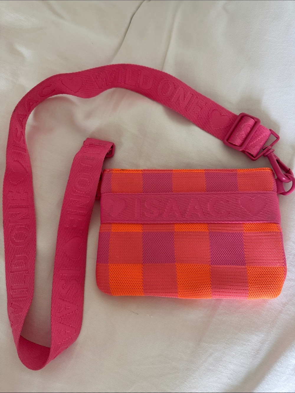 ISAAC MIZRAHI WILD ONE Pink and Orange Checkered Crossbody Purse with Logo Strap